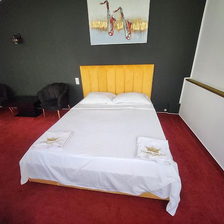 Karma Hotel Bukarest Kültér fotó