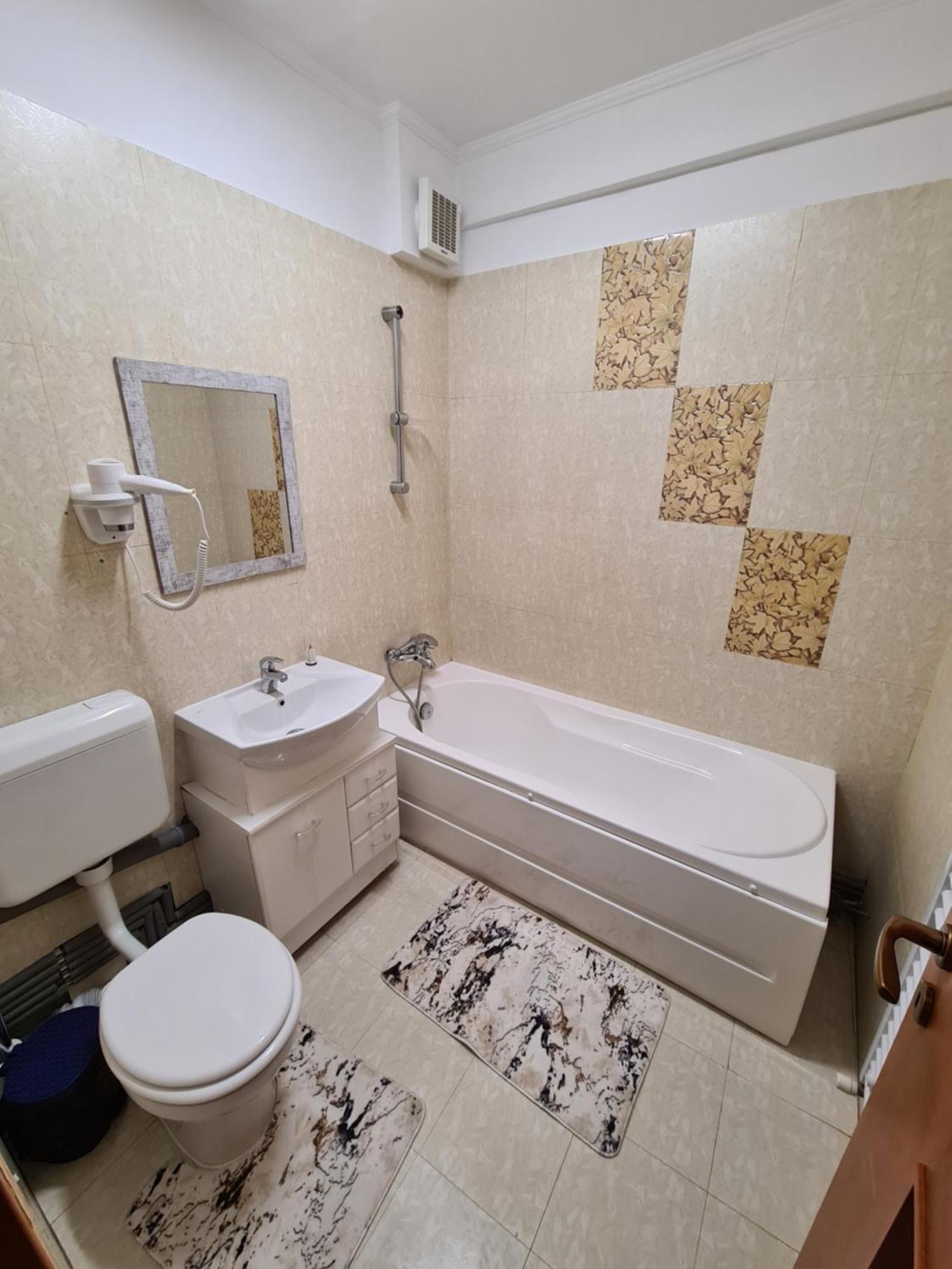 Karma Hotel Bukarest Kültér fotó