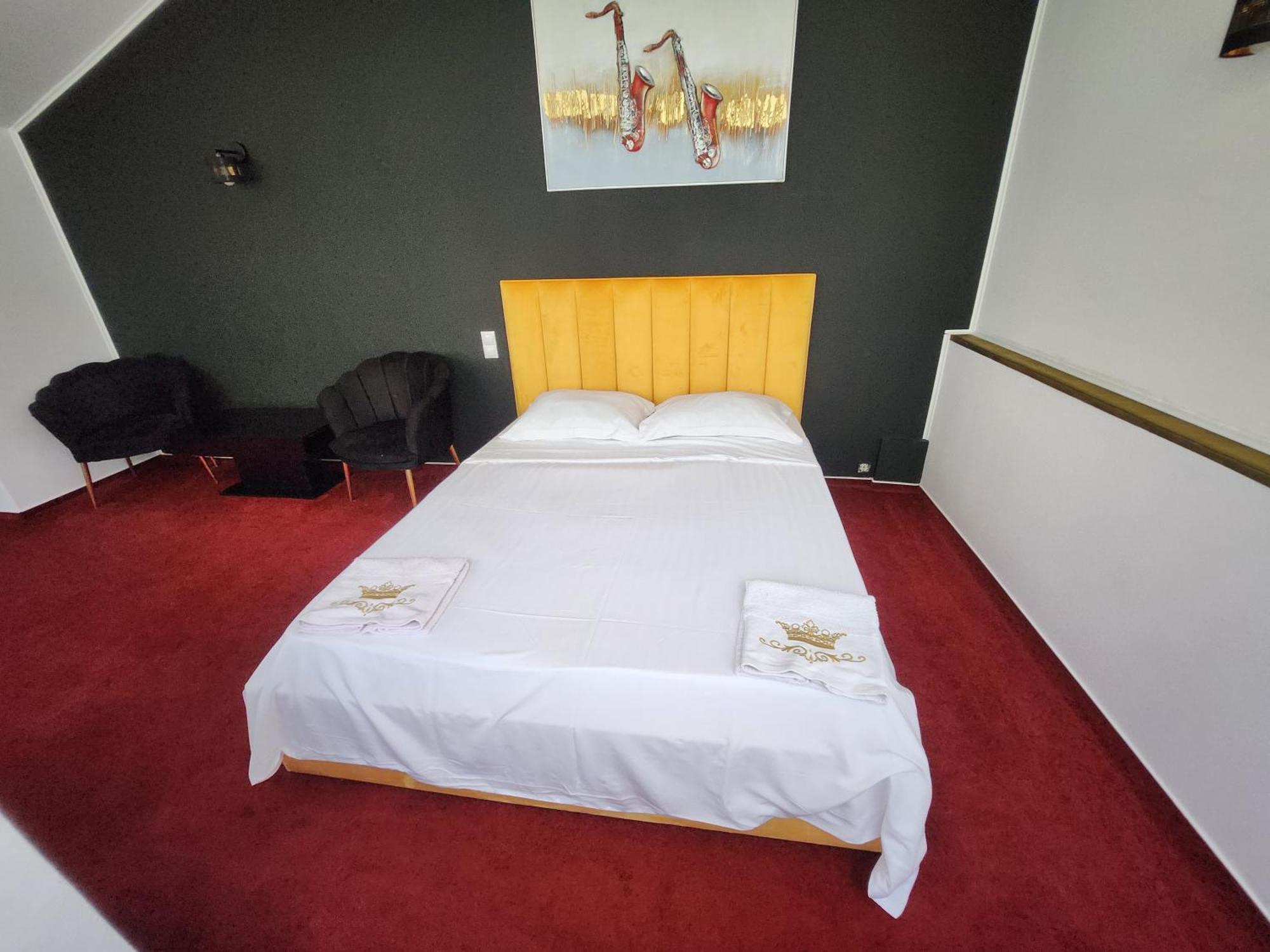 Karma Hotel Bukarest Kültér fotó